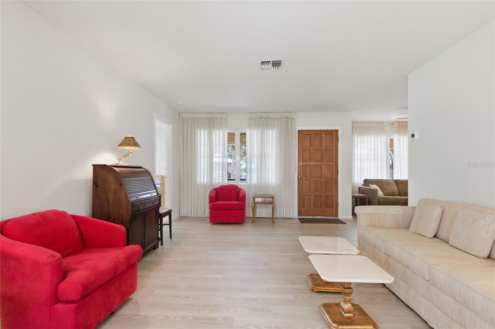 Image 22 of 51 For 430 Botticelli Drive 430