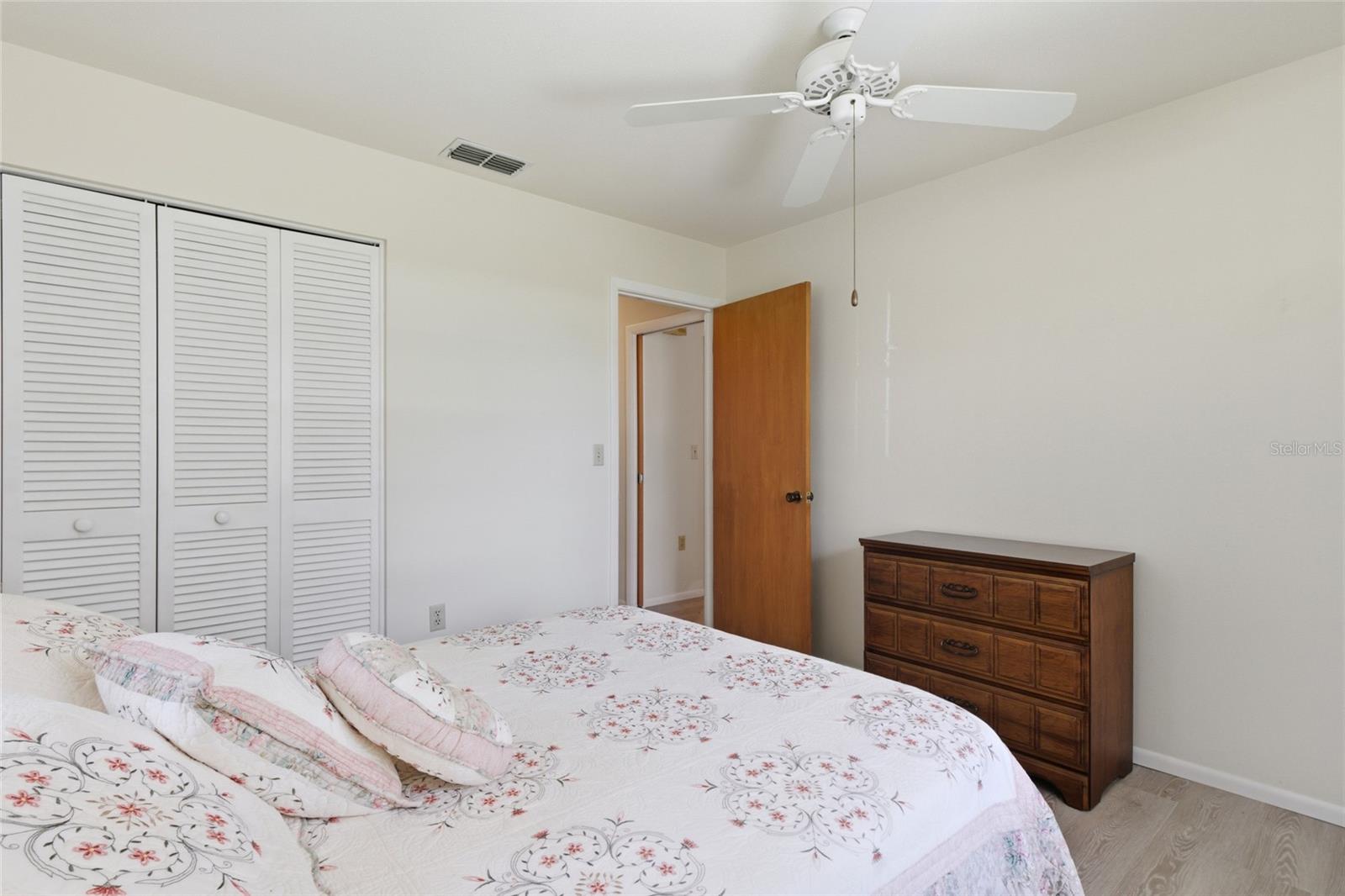 Image 34 of 51 For 430 Botticelli Drive 430