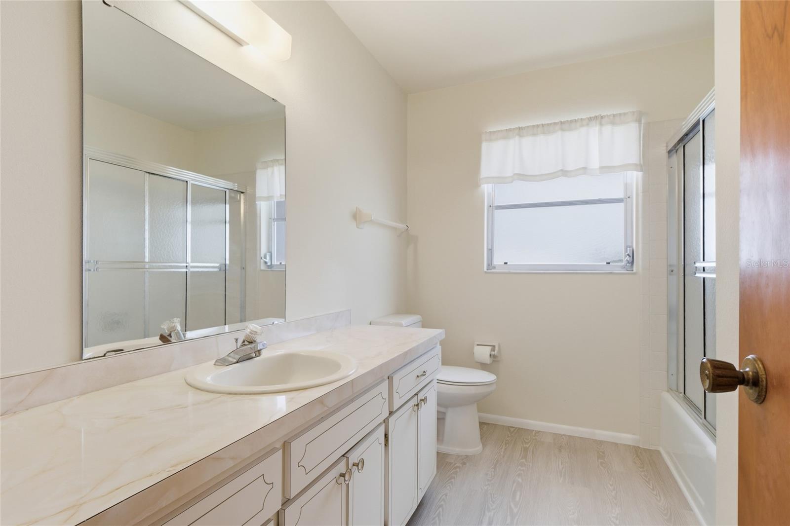 Image 35 of 51 For 430 Botticelli Drive 430