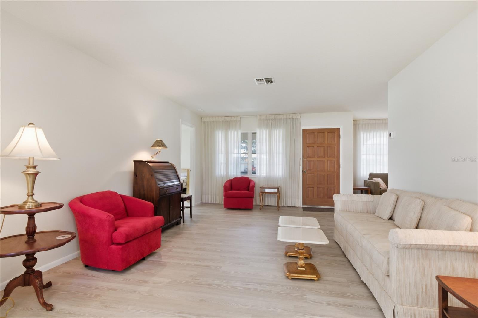 Image 7 of 51 For 430 Botticelli Drive 430