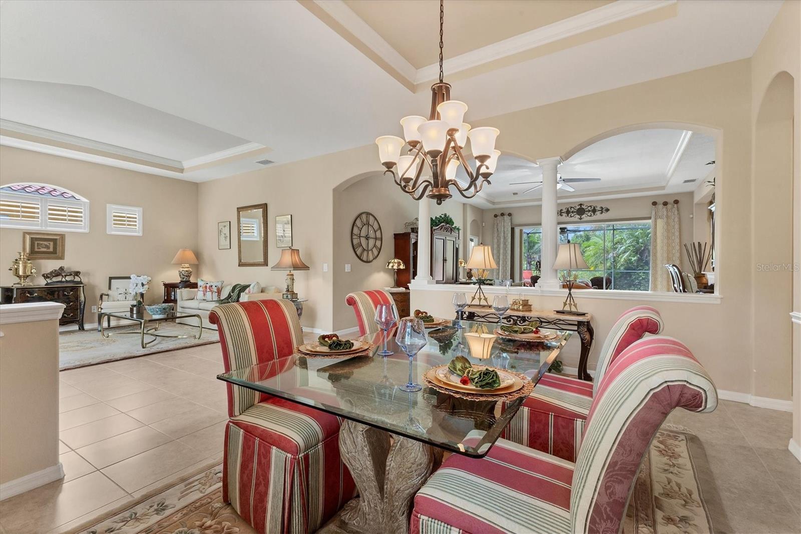 Image 13 of 86 For 5412 Royal Poinciana Way