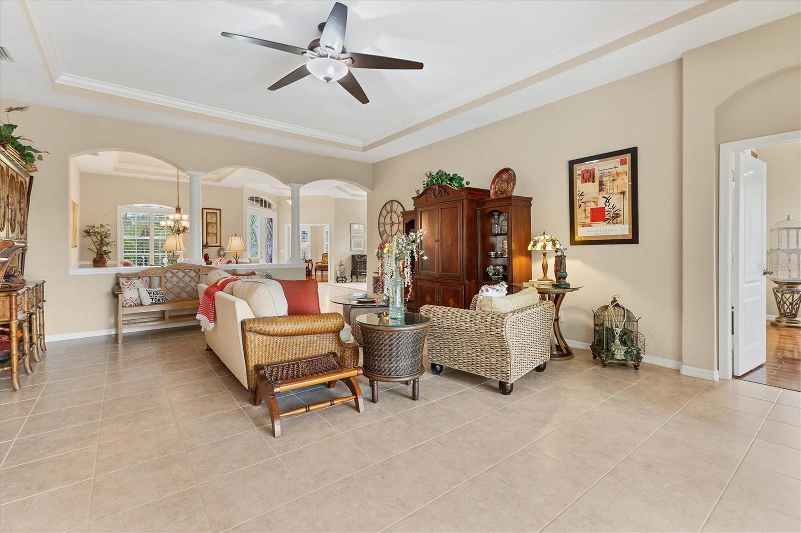 Image 17 of 86 For 5412 Royal Poinciana Way