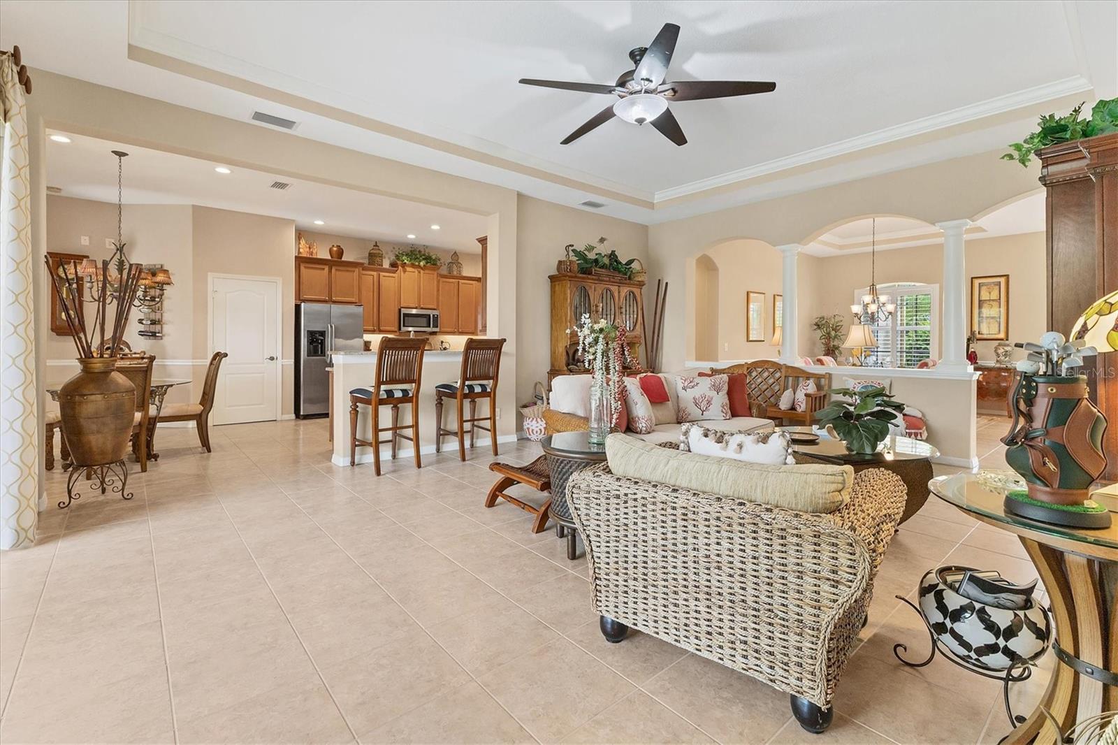Image 18 of 86 For 5412 Royal Poinciana Way