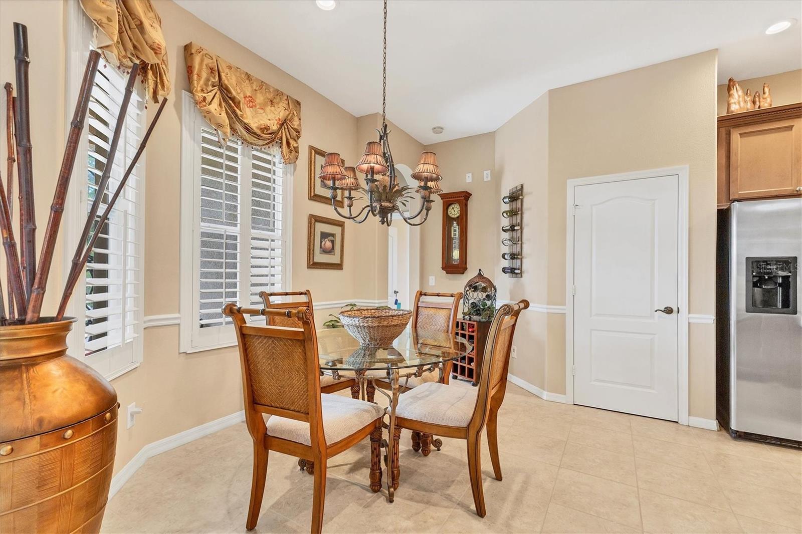Image 24 of 86 For 5412 Royal Poinciana Way