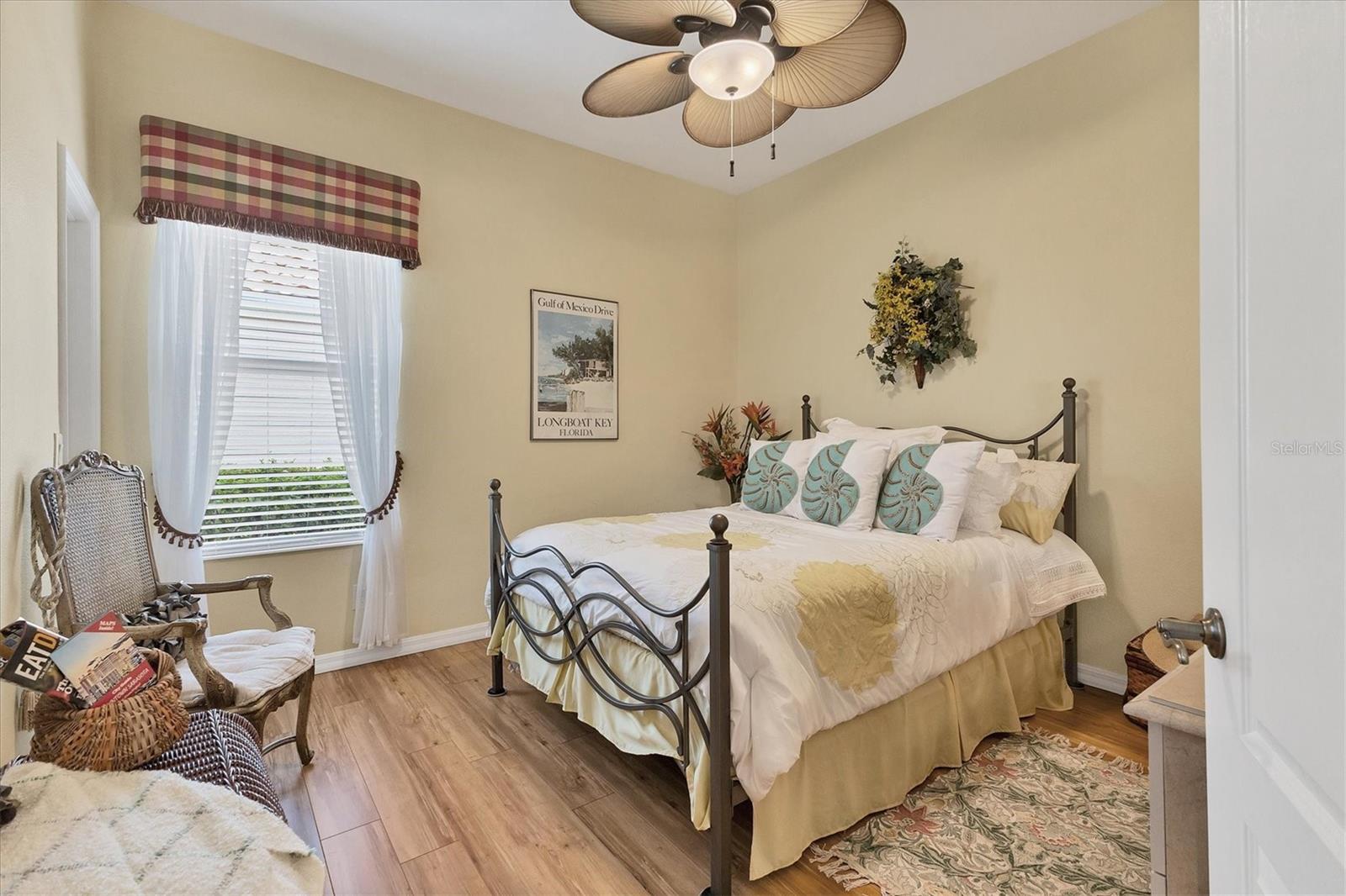 Image 32 of 86 For 5412 Royal Poinciana Way
