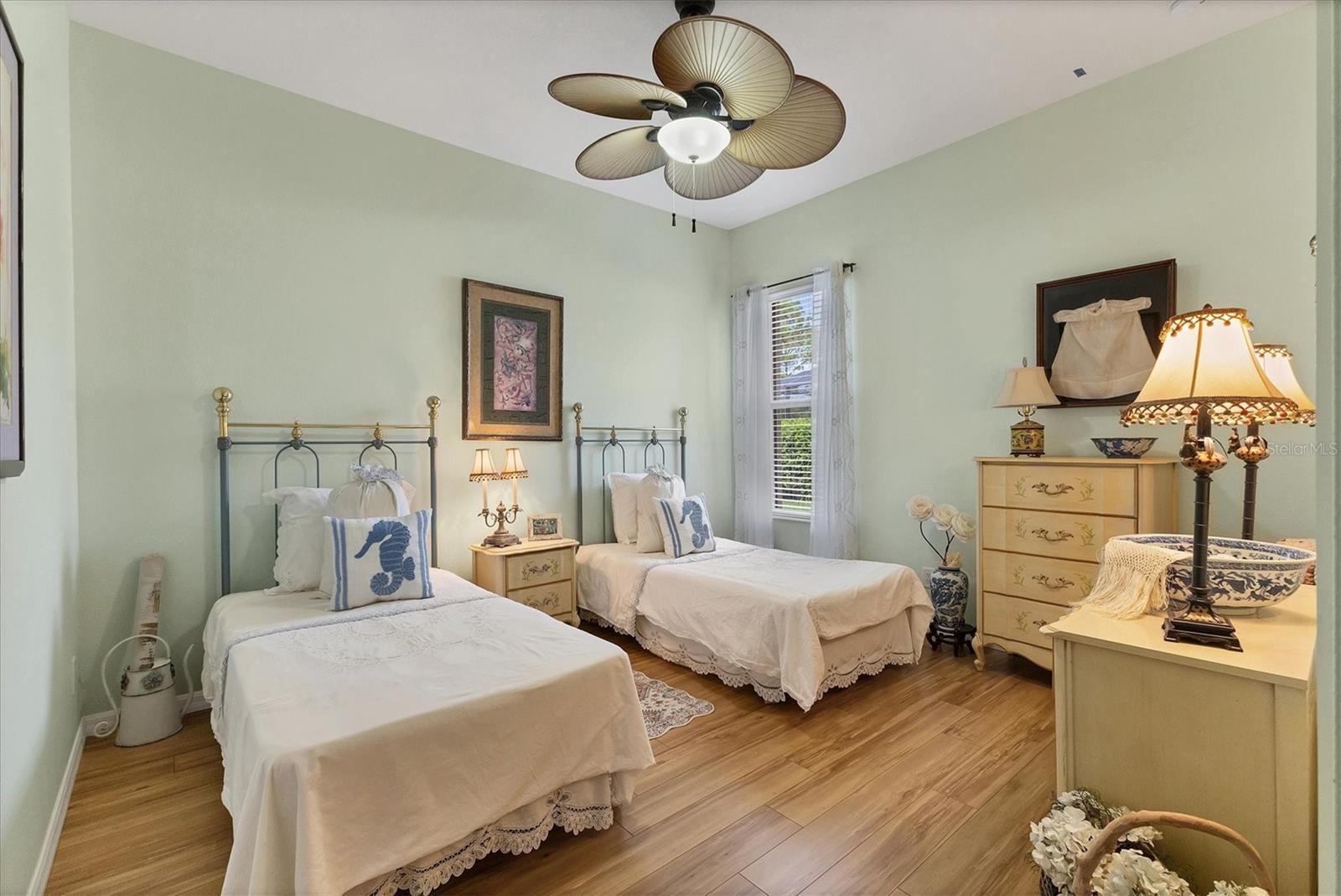 Image 35 of 86 For 5412 Royal Poinciana Way