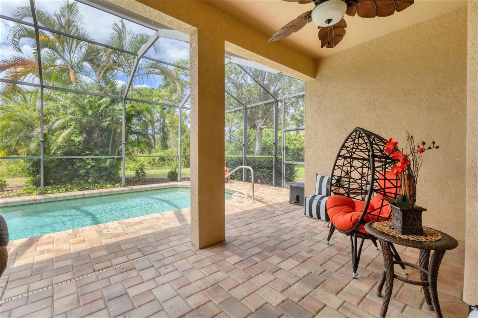 Image 42 of 86 For 5412 Royal Poinciana Way