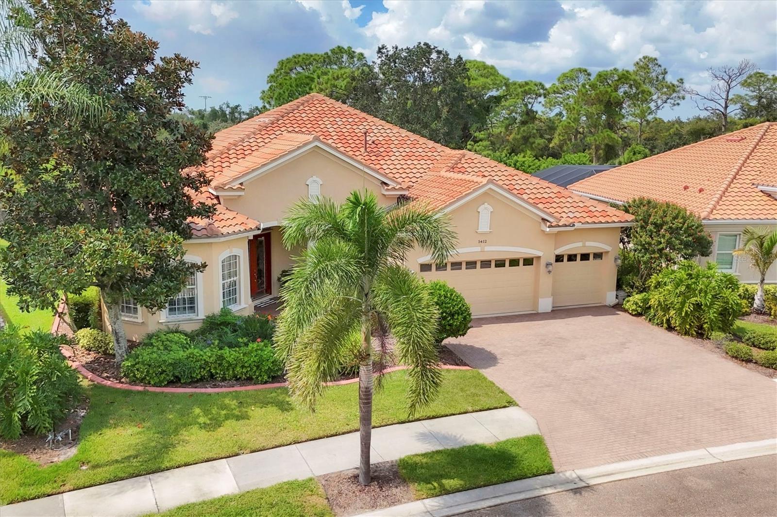 Image 5 of 86 For 5412 Royal Poinciana Way