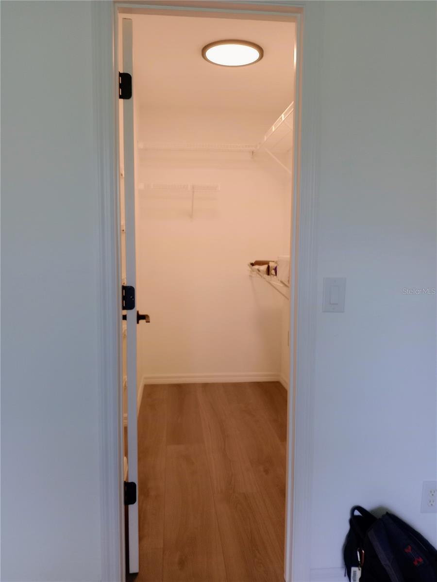 Image 13 of 27 For 1264 Jamaica Road