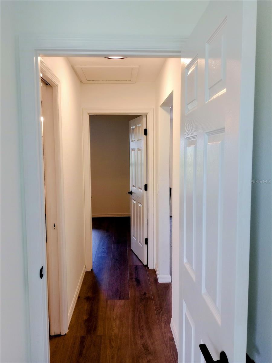 Image 17 of 27 For 1264 Jamaica Road