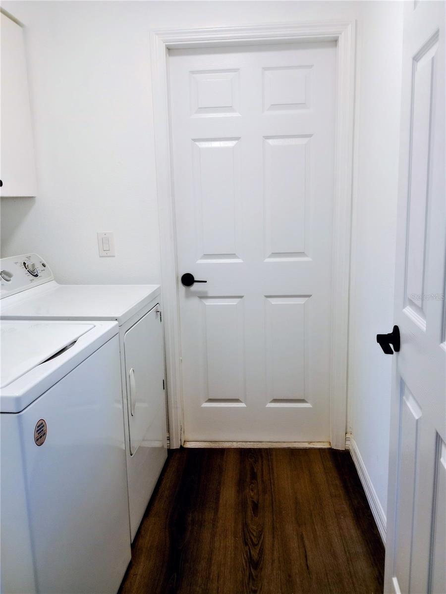 Image 22 of 27 For 1264 Jamaica Road