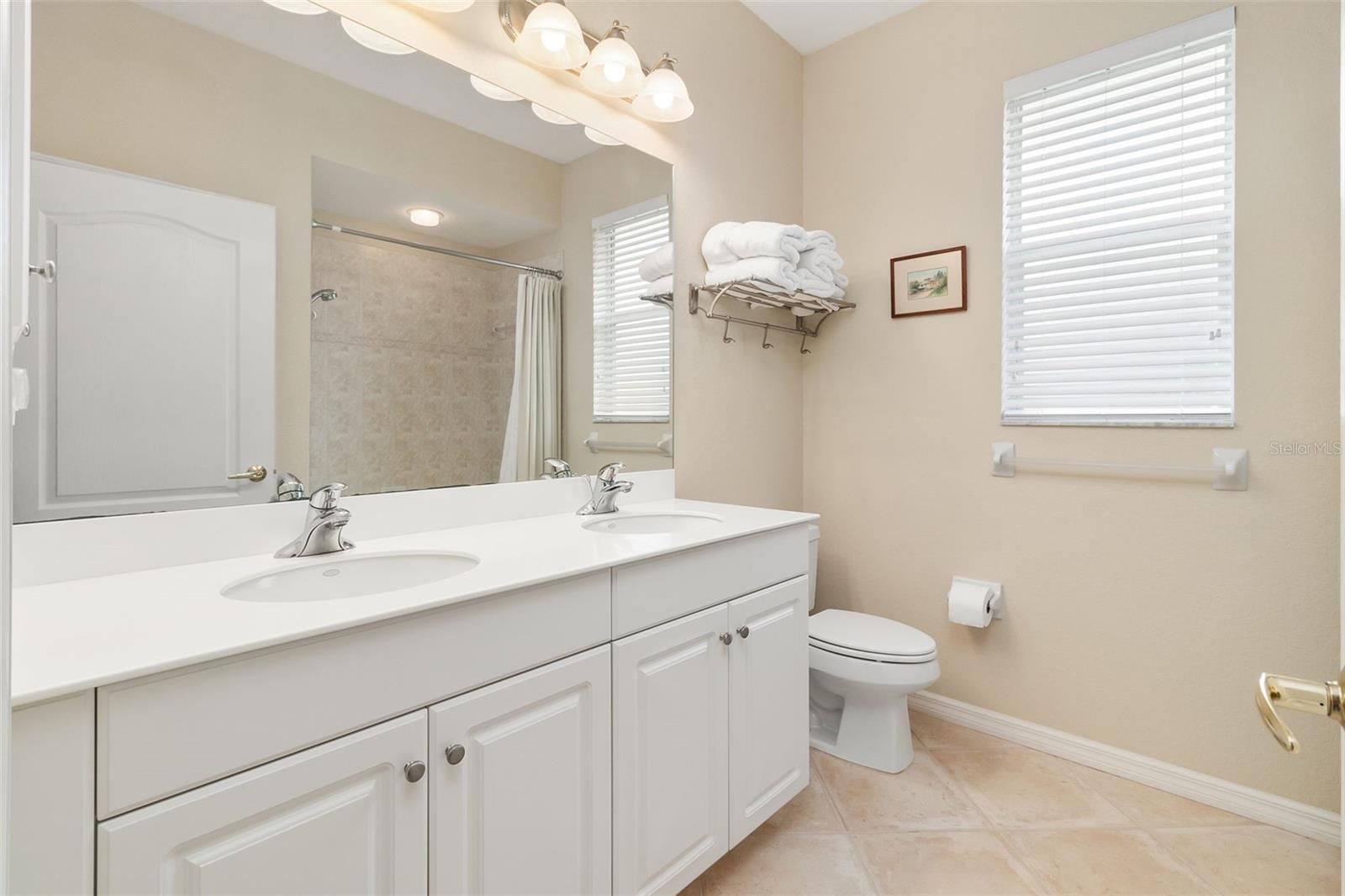 Image 25 of 72 For 4641 Gaeta Drive