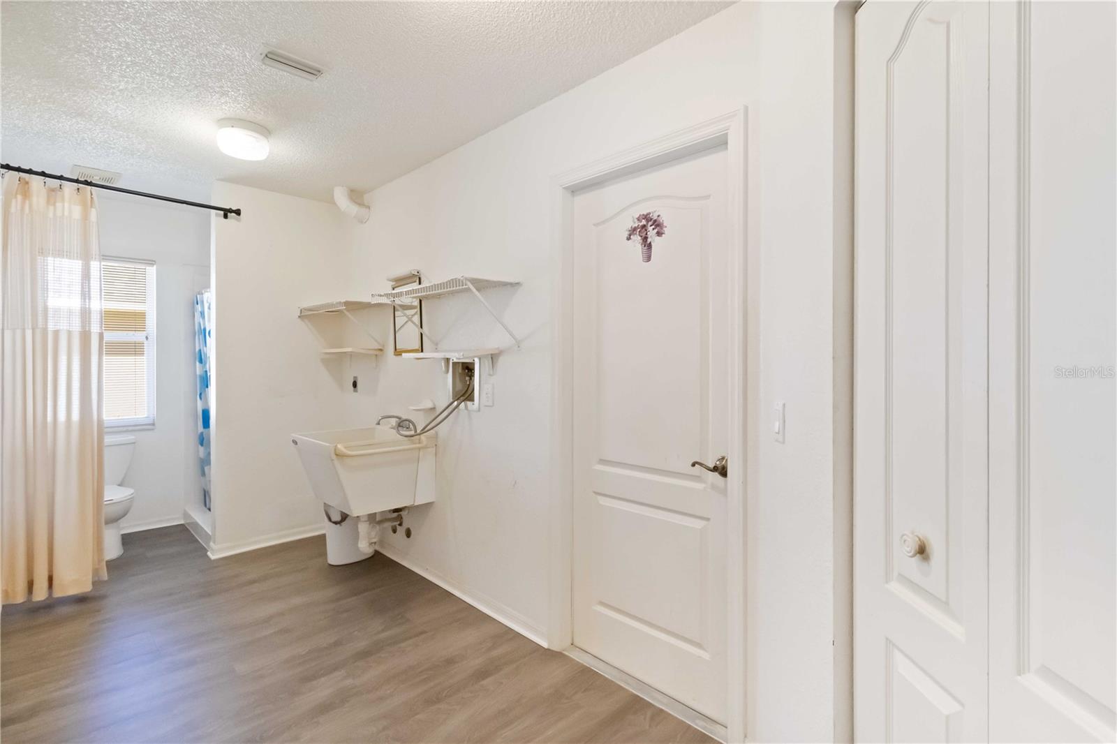 Image 25 of 36 For 5864 Tyler Road