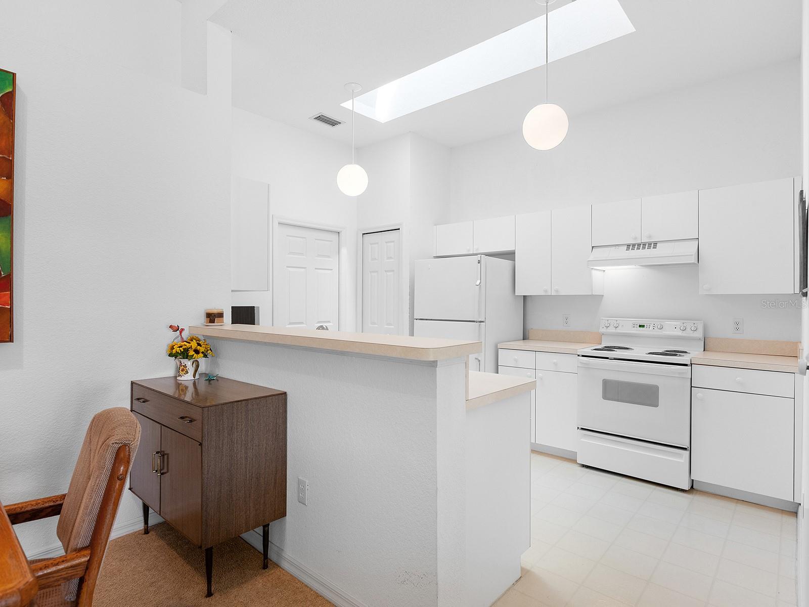 Image 14 of 40 For 502 Islamorada Boulevard 10