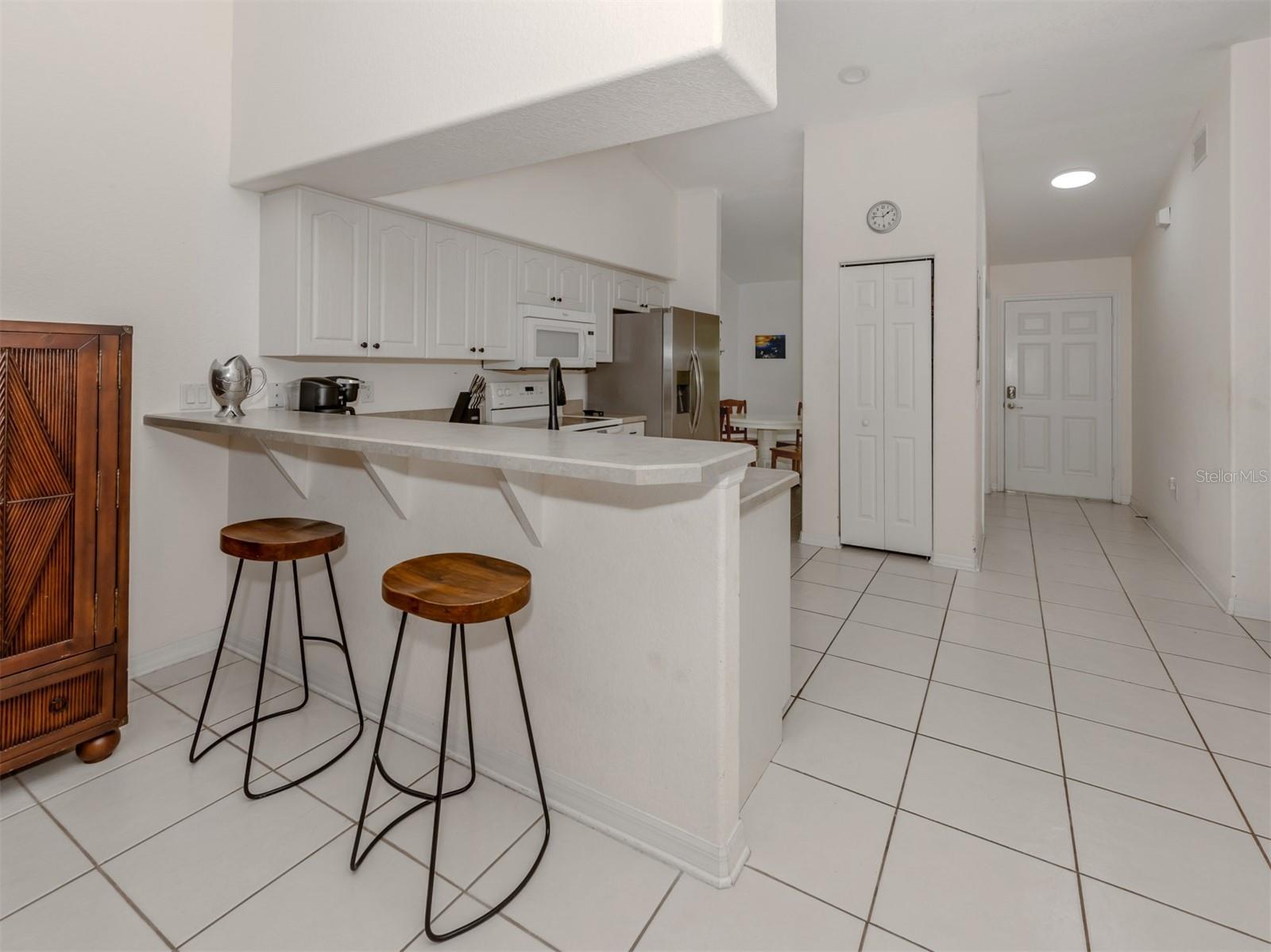 Image 11 of 32 For 209 Boundary Boulevard 212