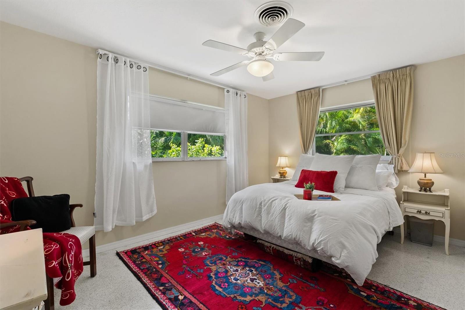 Image 24 of 53 For 405 Park Boulevard N