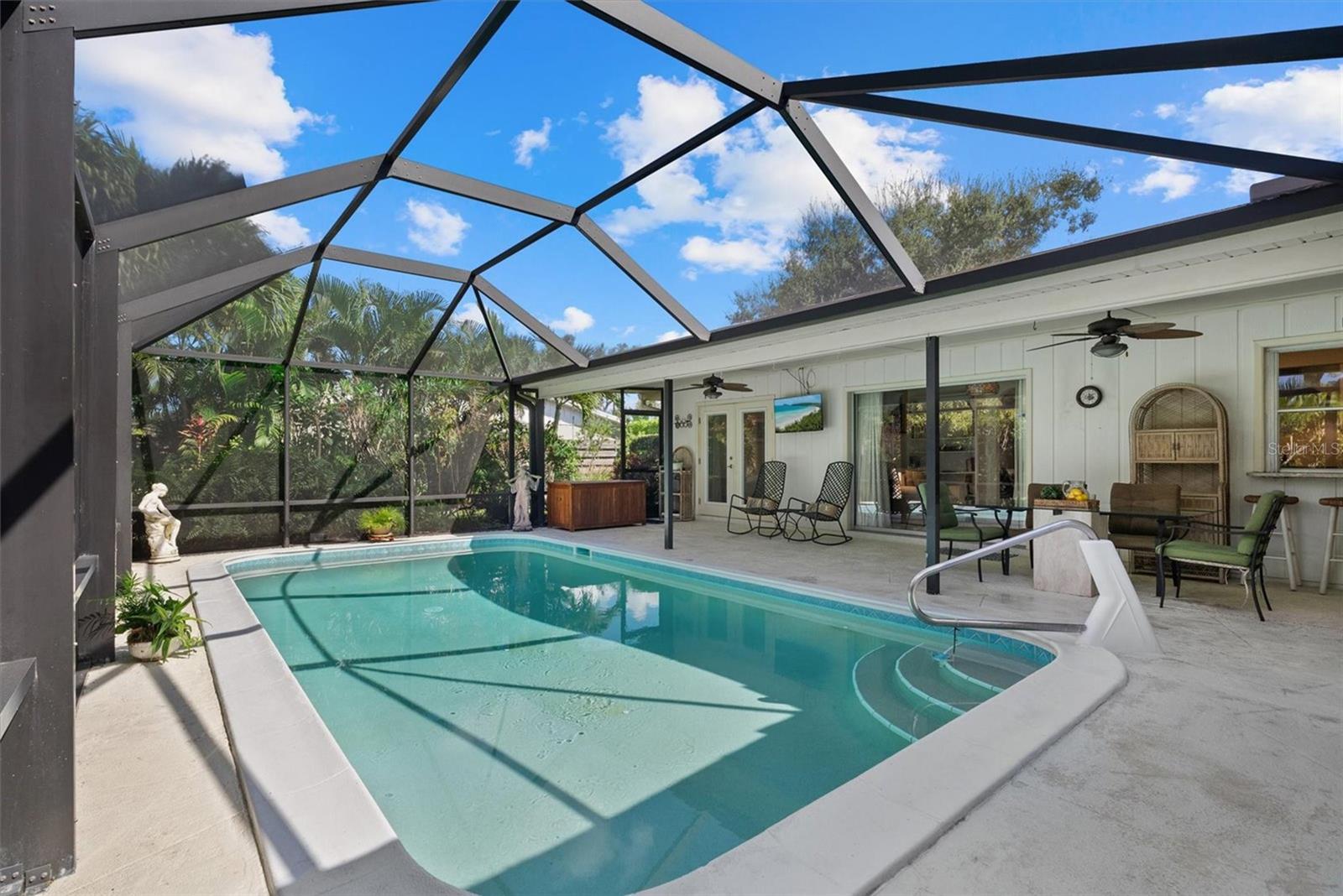 Image 34 of 53 For 405 Park Boulevard N