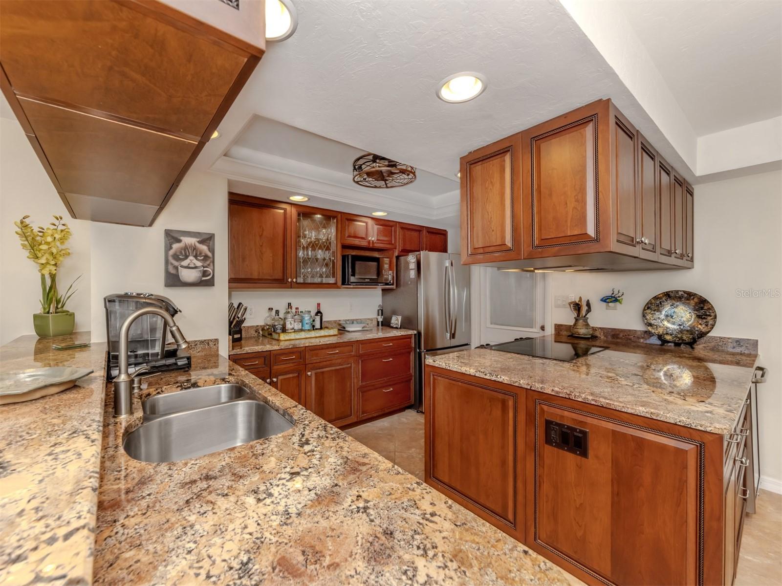 Image 13 of 69 For 1150 Tarpon Center Drive 608 (6-h)