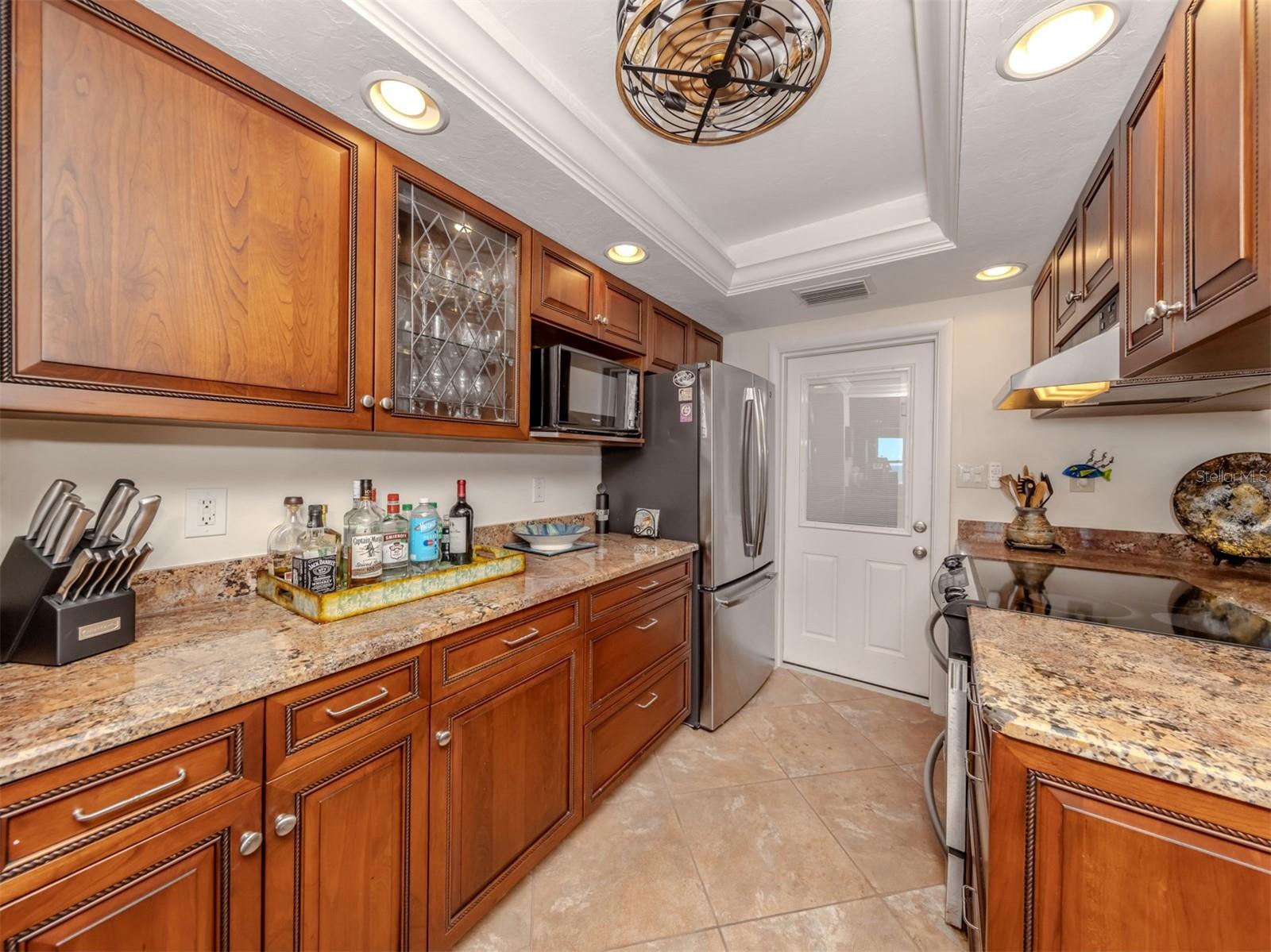 Image 16 of 69 For 1150 Tarpon Center Drive 608 (6-h)