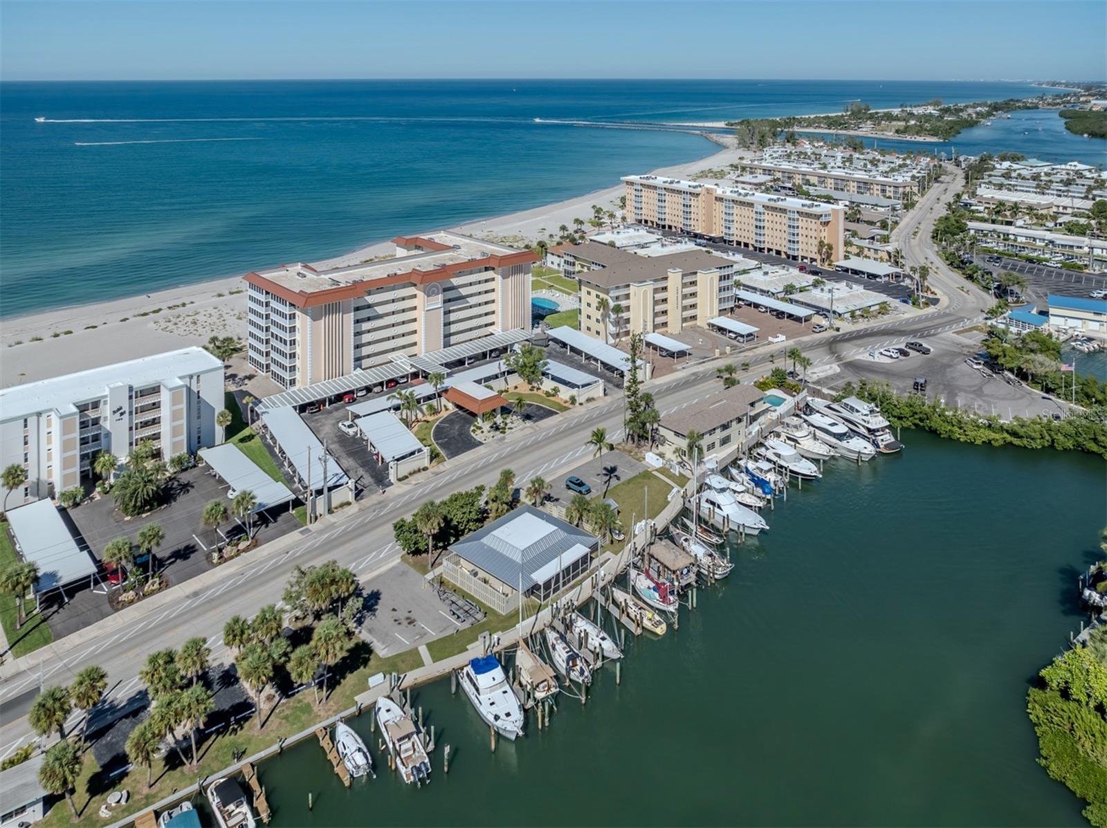 Image 31 of 69 For 1150 Tarpon Center Drive 608 (6-h)