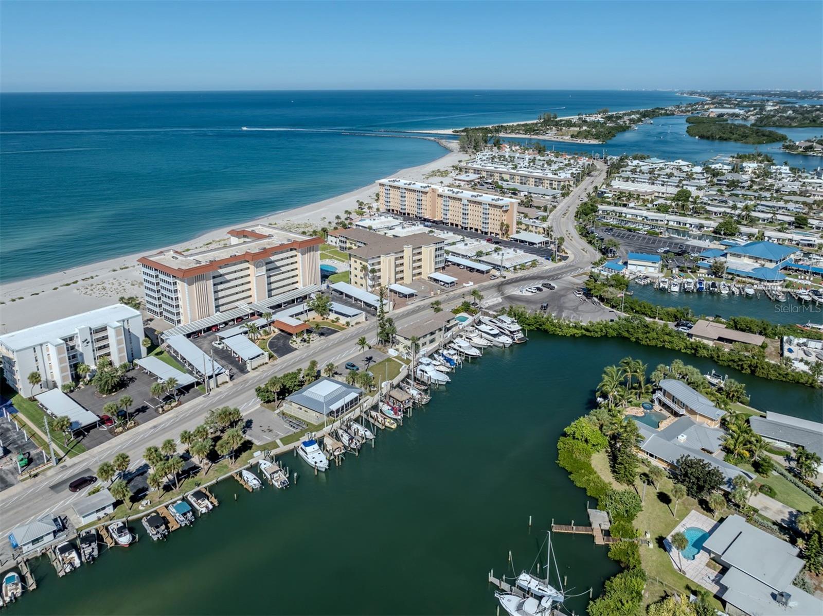 Image 32 of 69 For 1150 Tarpon Center Drive 608 (6-h)