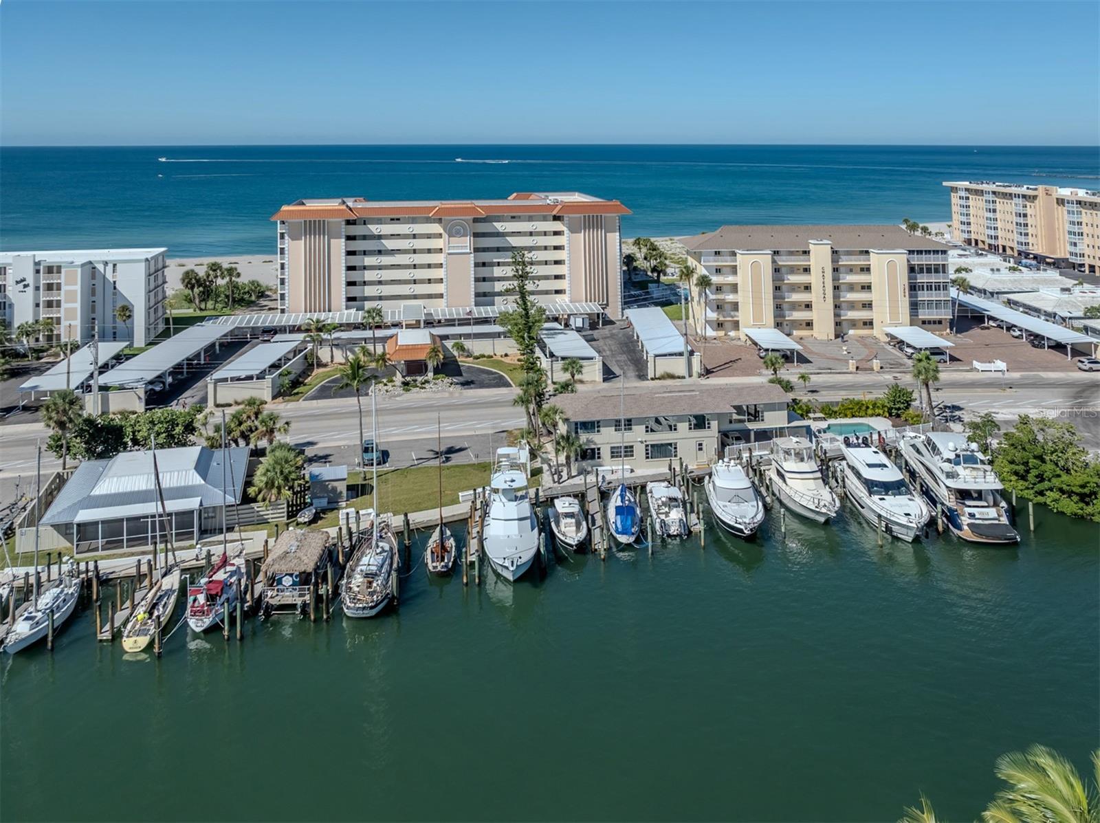 Image 33 of 69 For 1150 Tarpon Center Drive 608 (6-h)