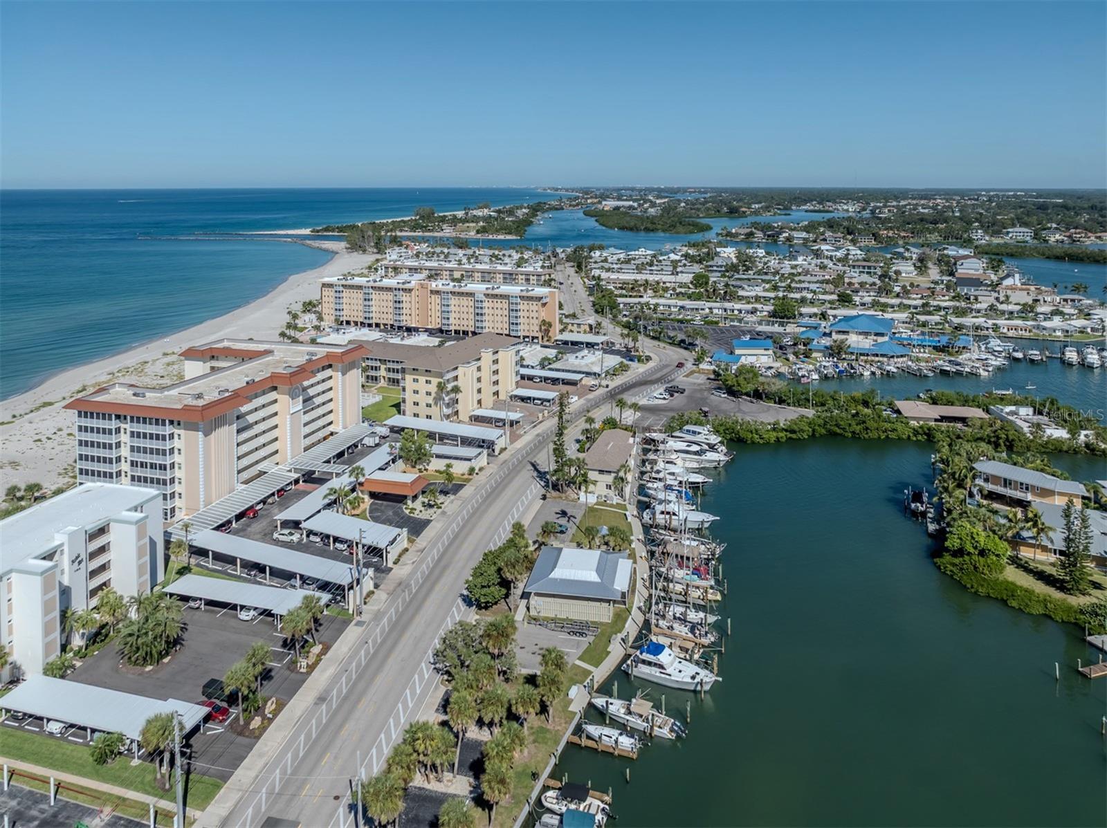 Image 34 of 69 For 1150 Tarpon Center Drive 608 (6-h)