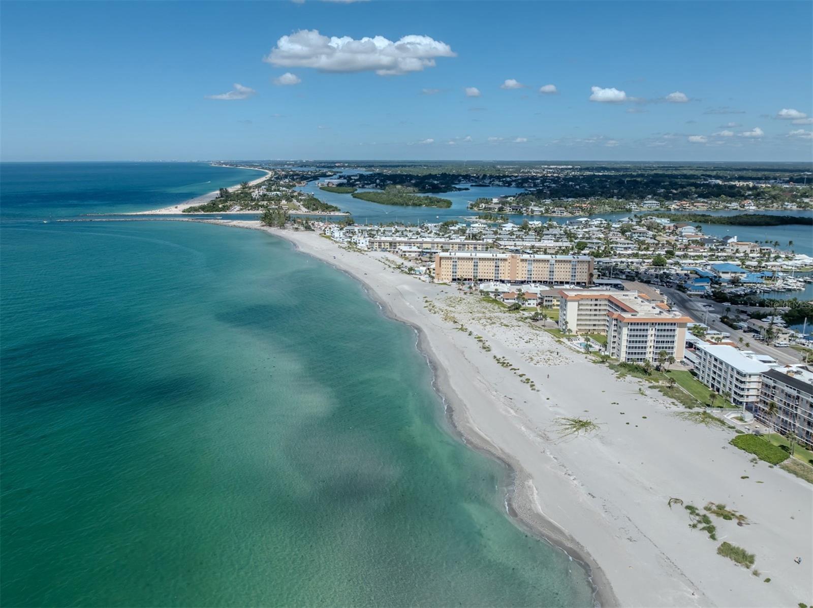 Image 38 of 69 For 1150 Tarpon Center Drive 608 (6-h)