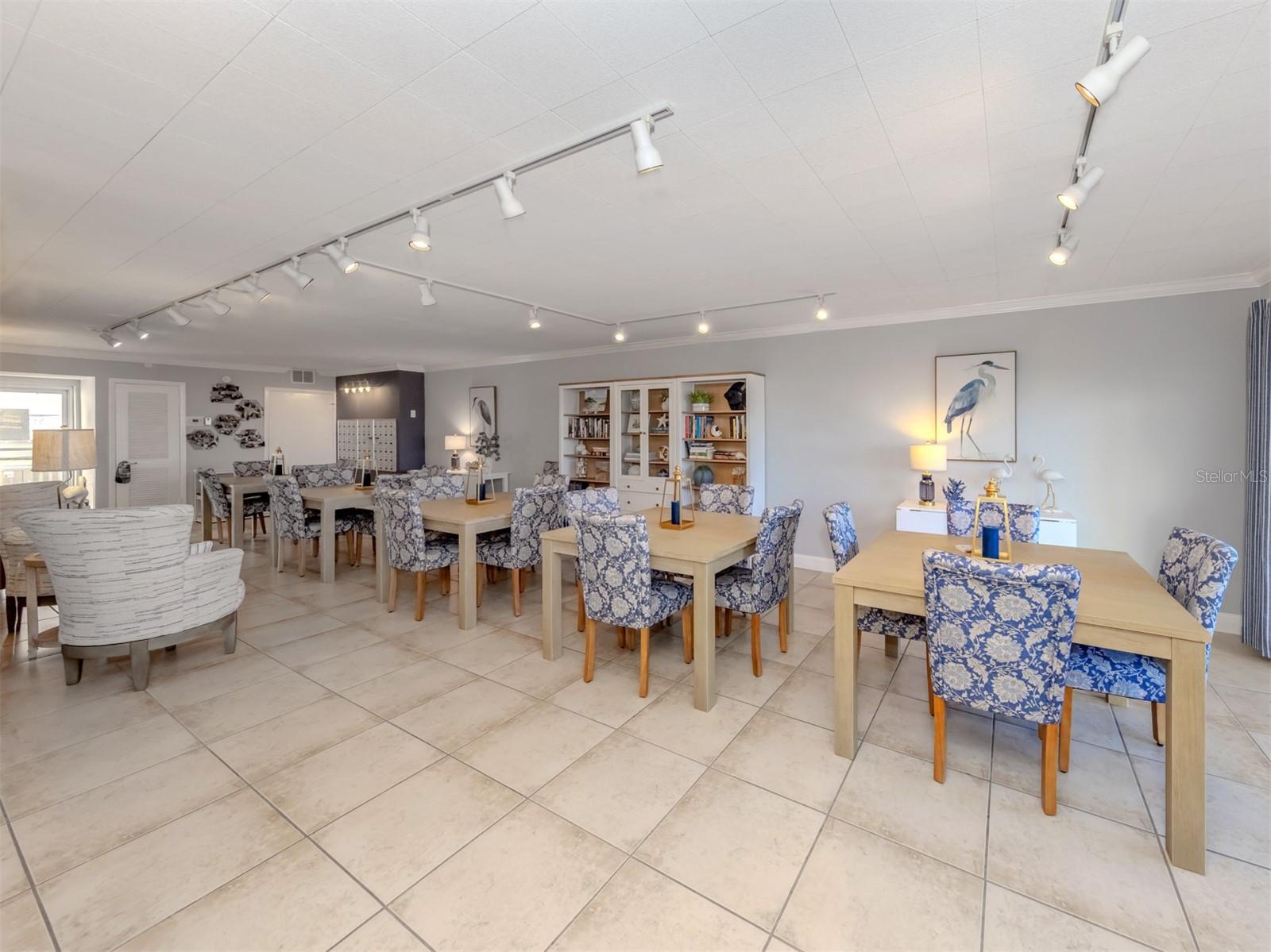 Image 42 of 69 For 1150 Tarpon Center Drive 608 (6-h)