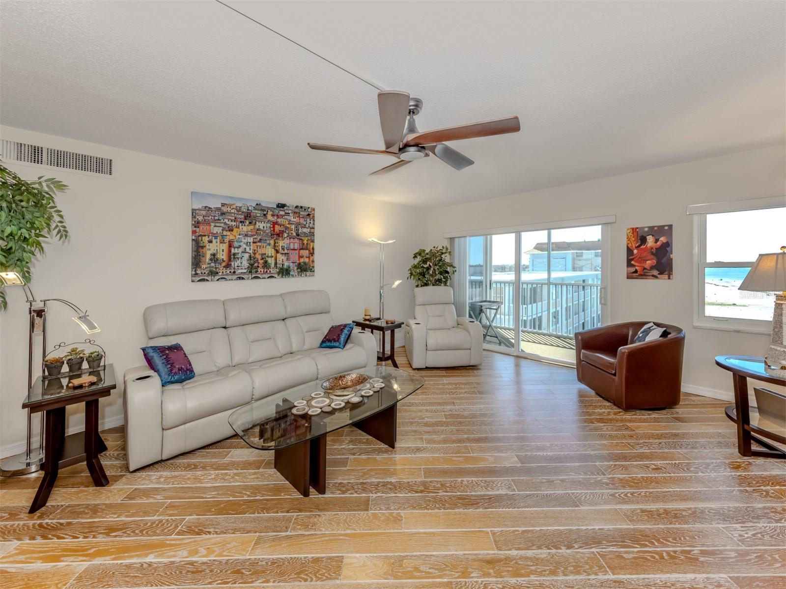 Image 8 of 69 For 1150 Tarpon Center Drive 608 (6-h)