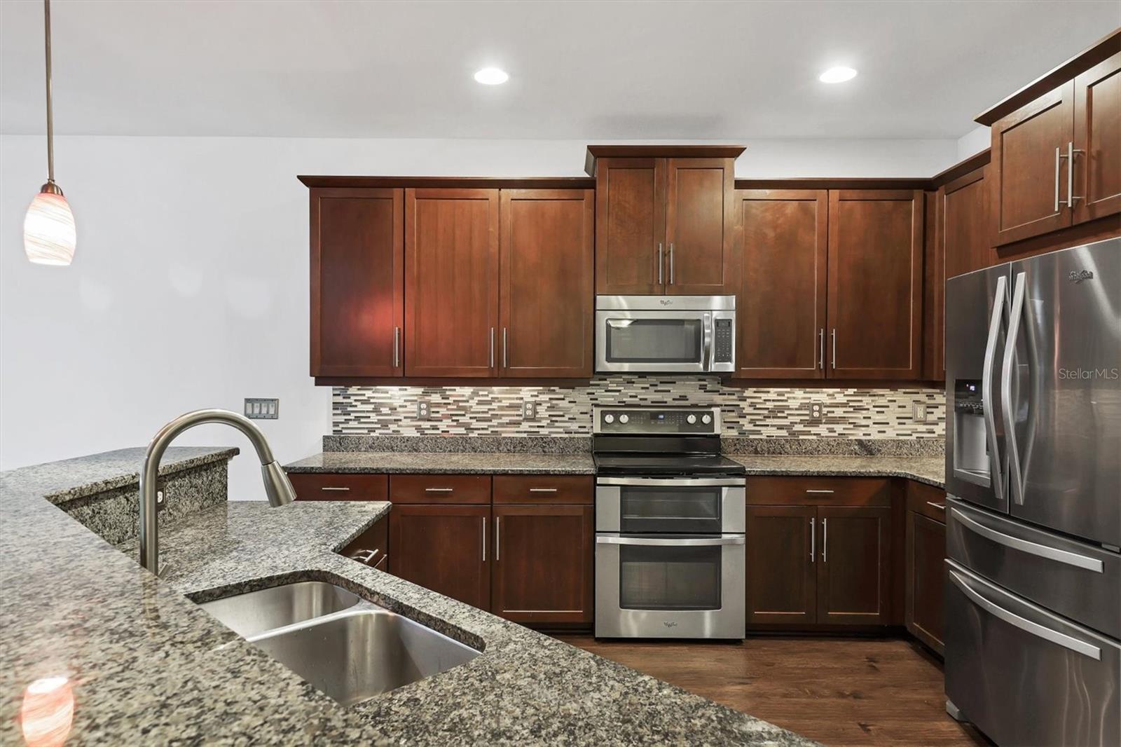 Image 11 of 33 For 1069 Bluffwood Drive