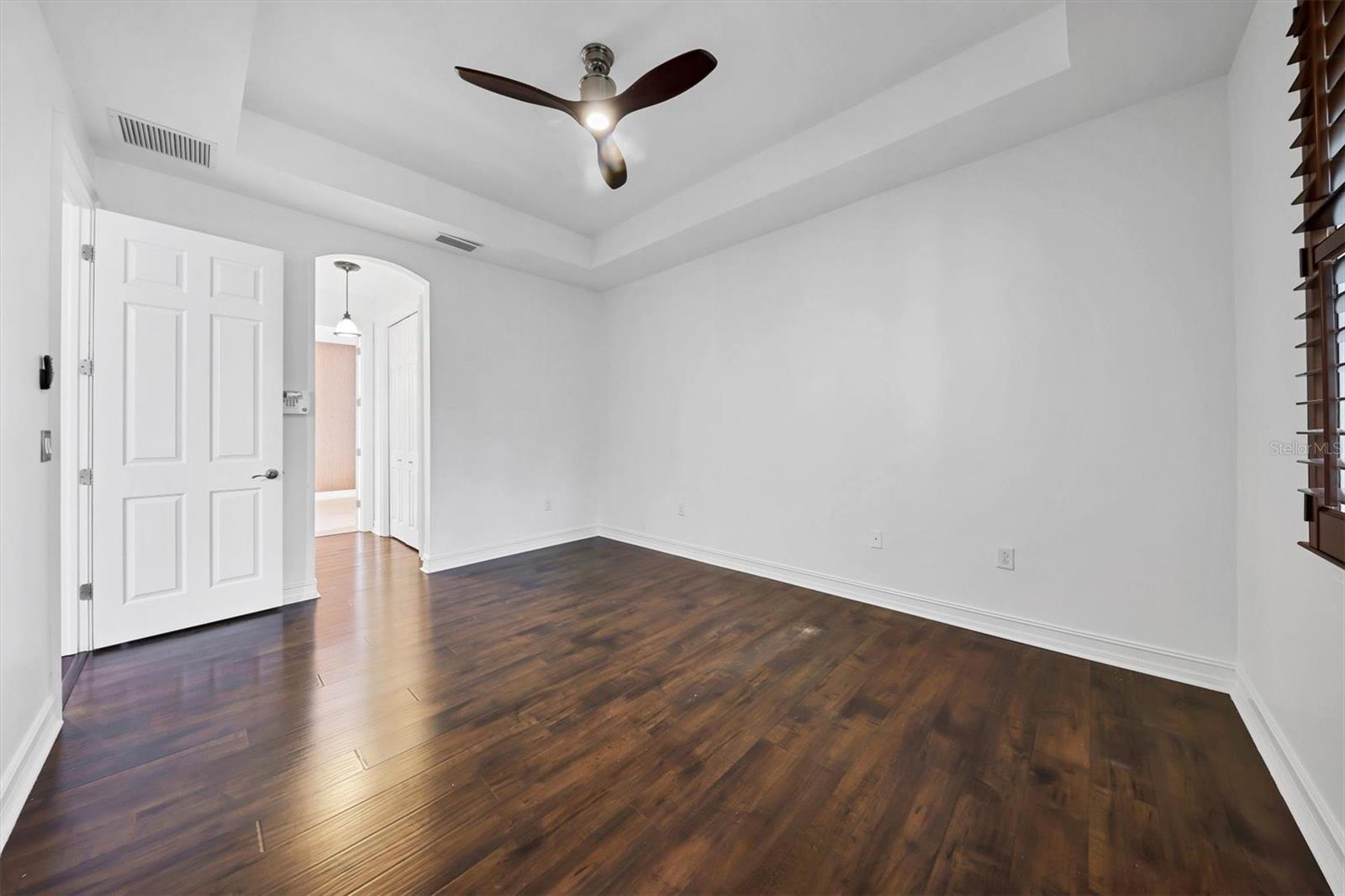 Image 18 of 33 For 1069 Bluffwood Drive
