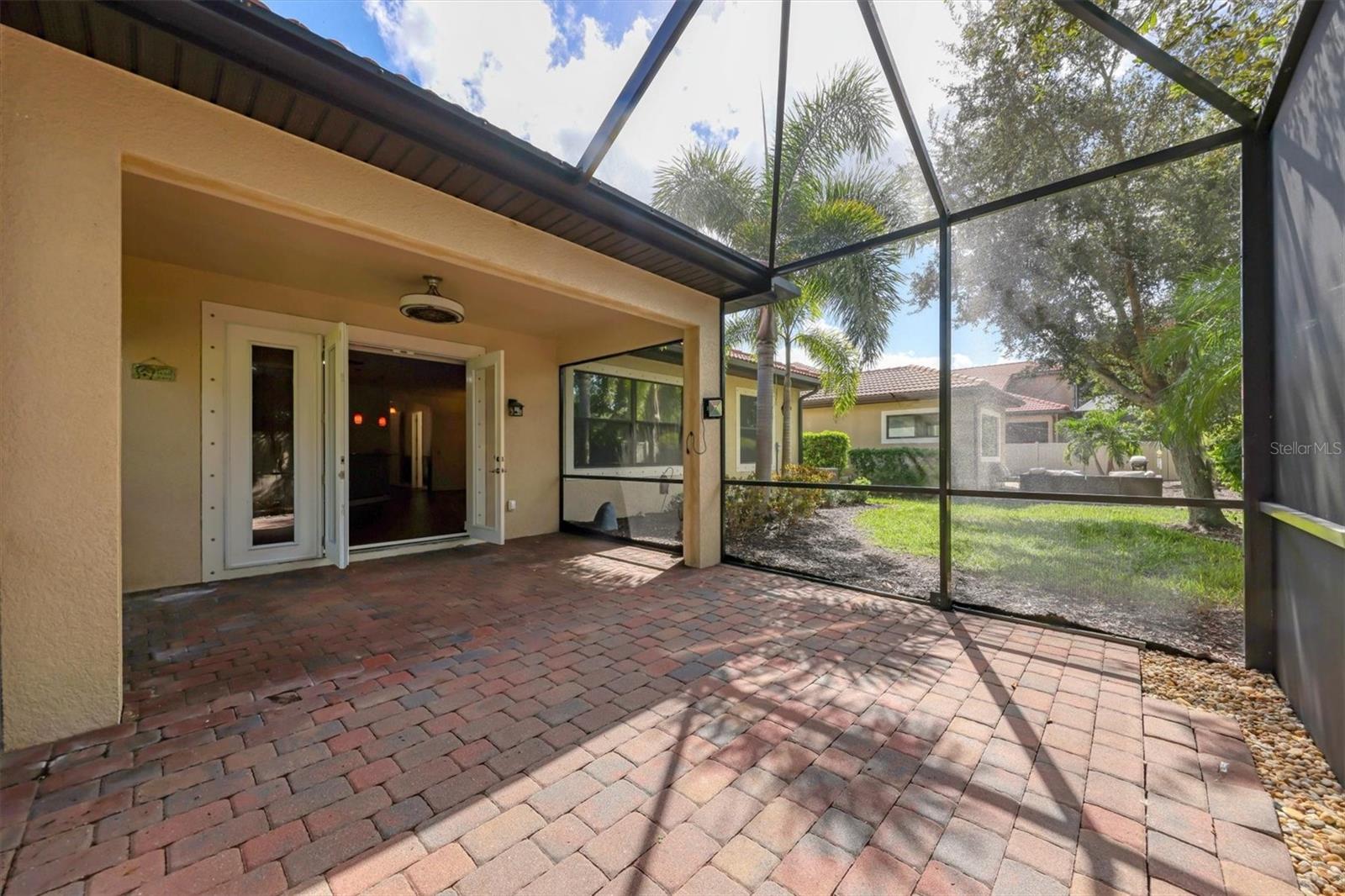 Image 29 of 33 For 1069 Bluffwood Drive