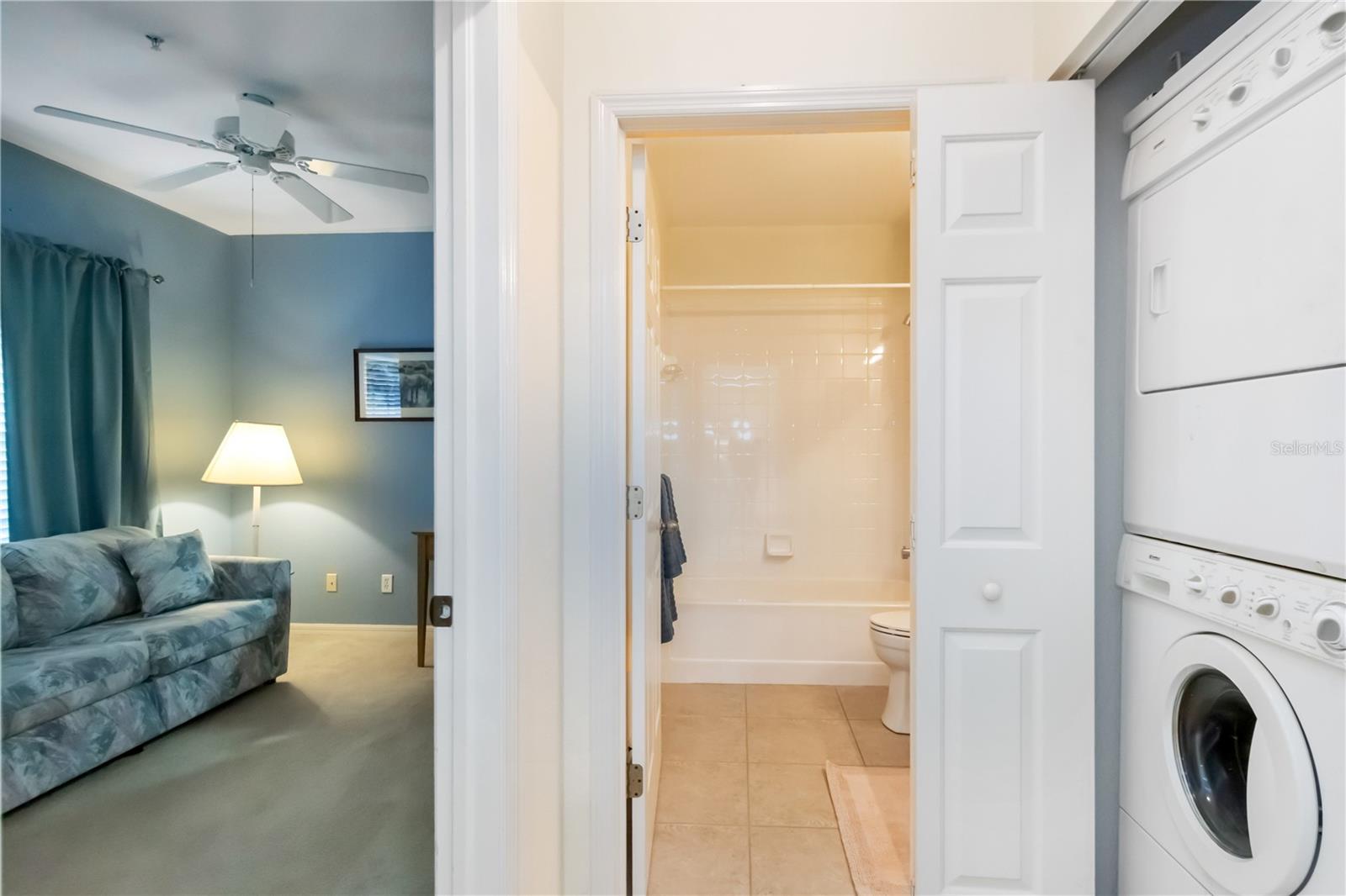 Image 26 of 35 For 19385 Water Oak Drive 302