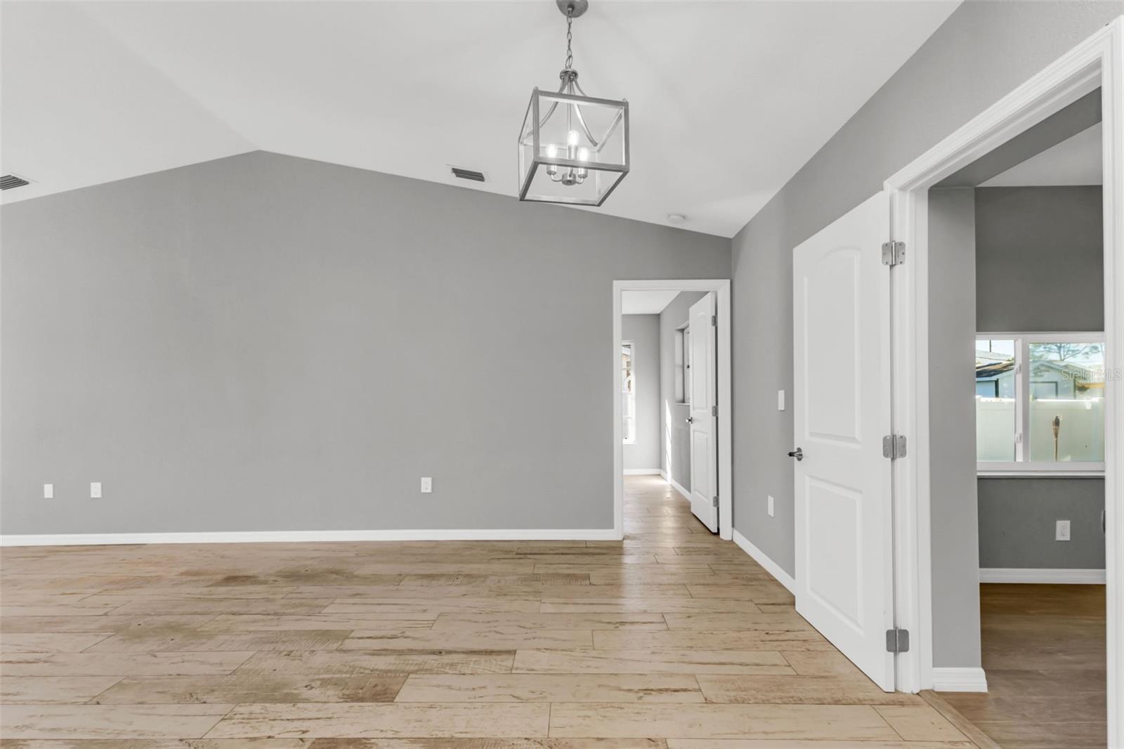 Image 17 of 36 For 2810 9th Street