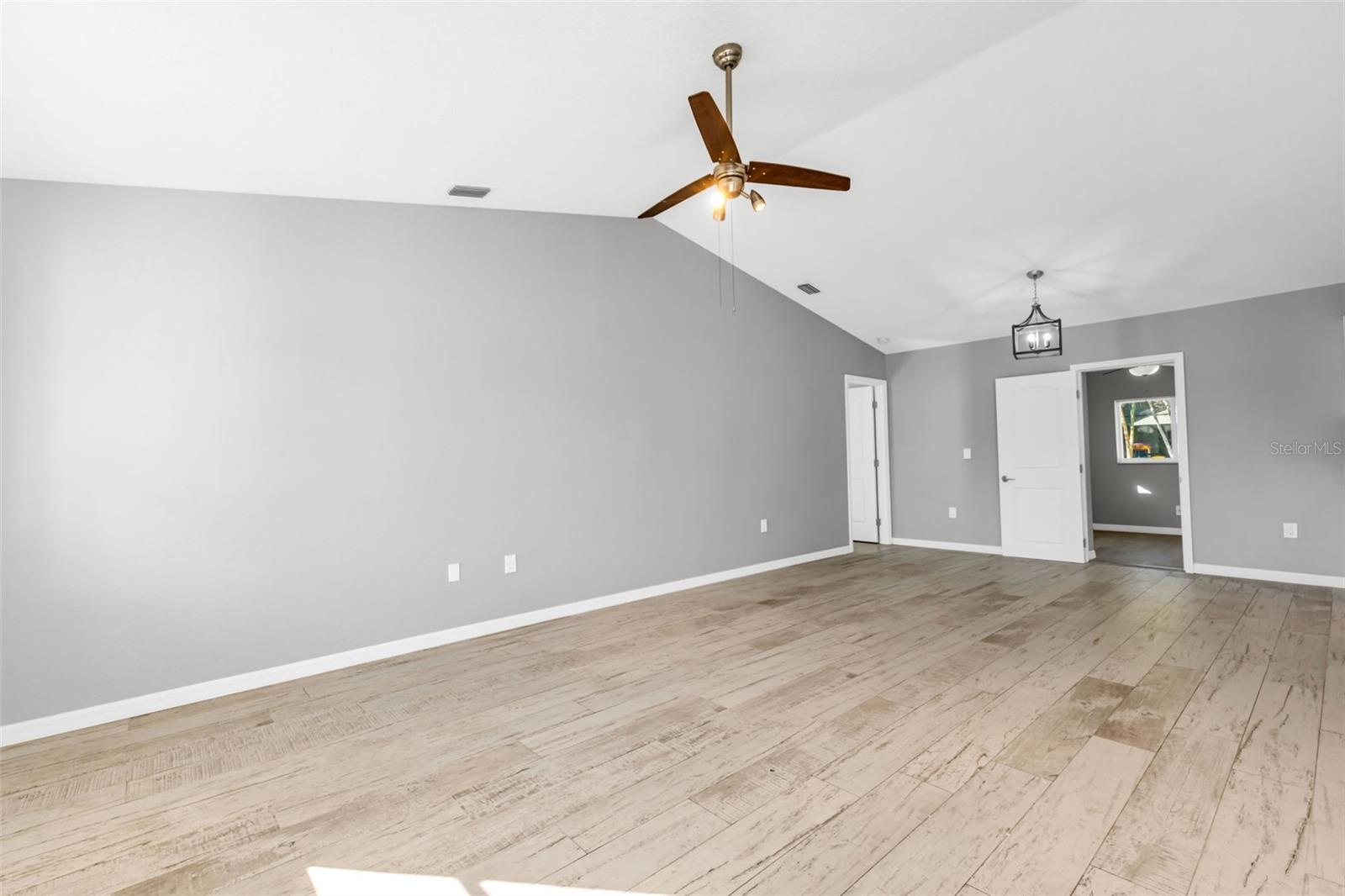 Image 4 of 36 For 2810 9th Street