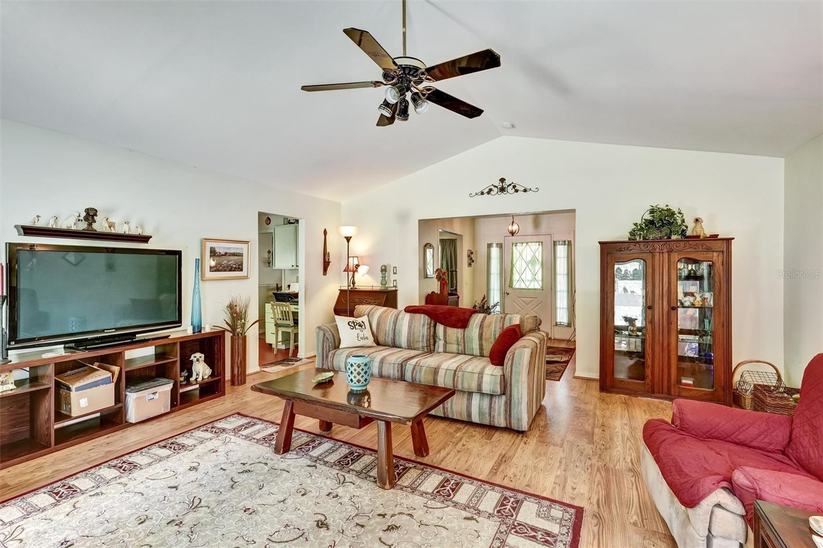 Image 11 of 37 For 735 Indus Road