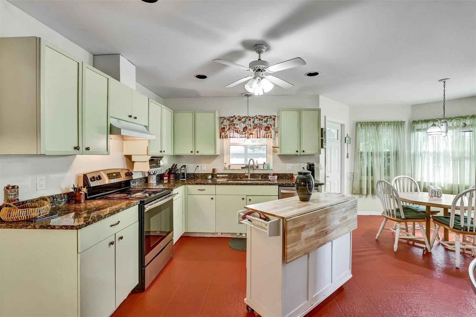 Image 16 of 37 For 735 Indus Road