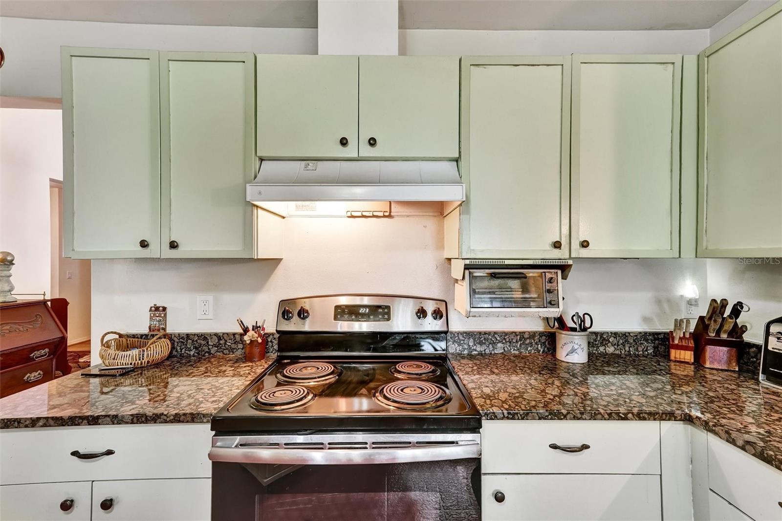 Image 18 of 37 For 735 Indus Road