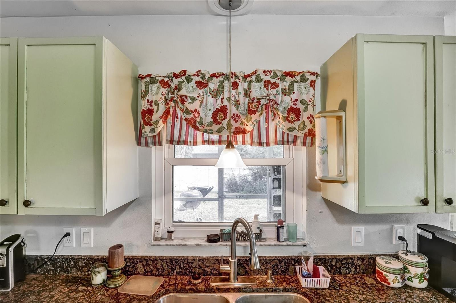 Image 19 of 37 For 735 Indus Road