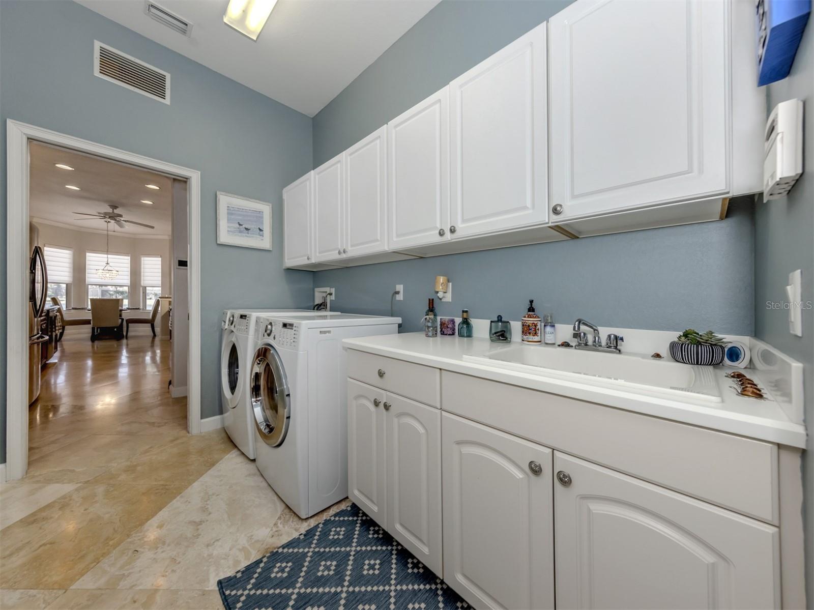 Image 17 of 81 For 249 Montelluna Drive