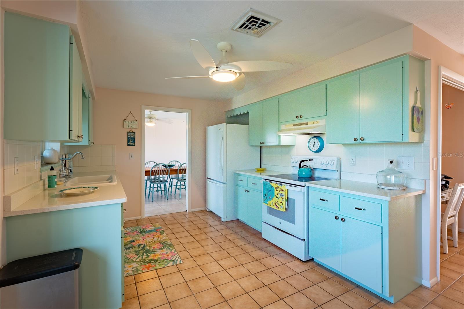 Image 16 of 40 For 1339 Cambridge Drive