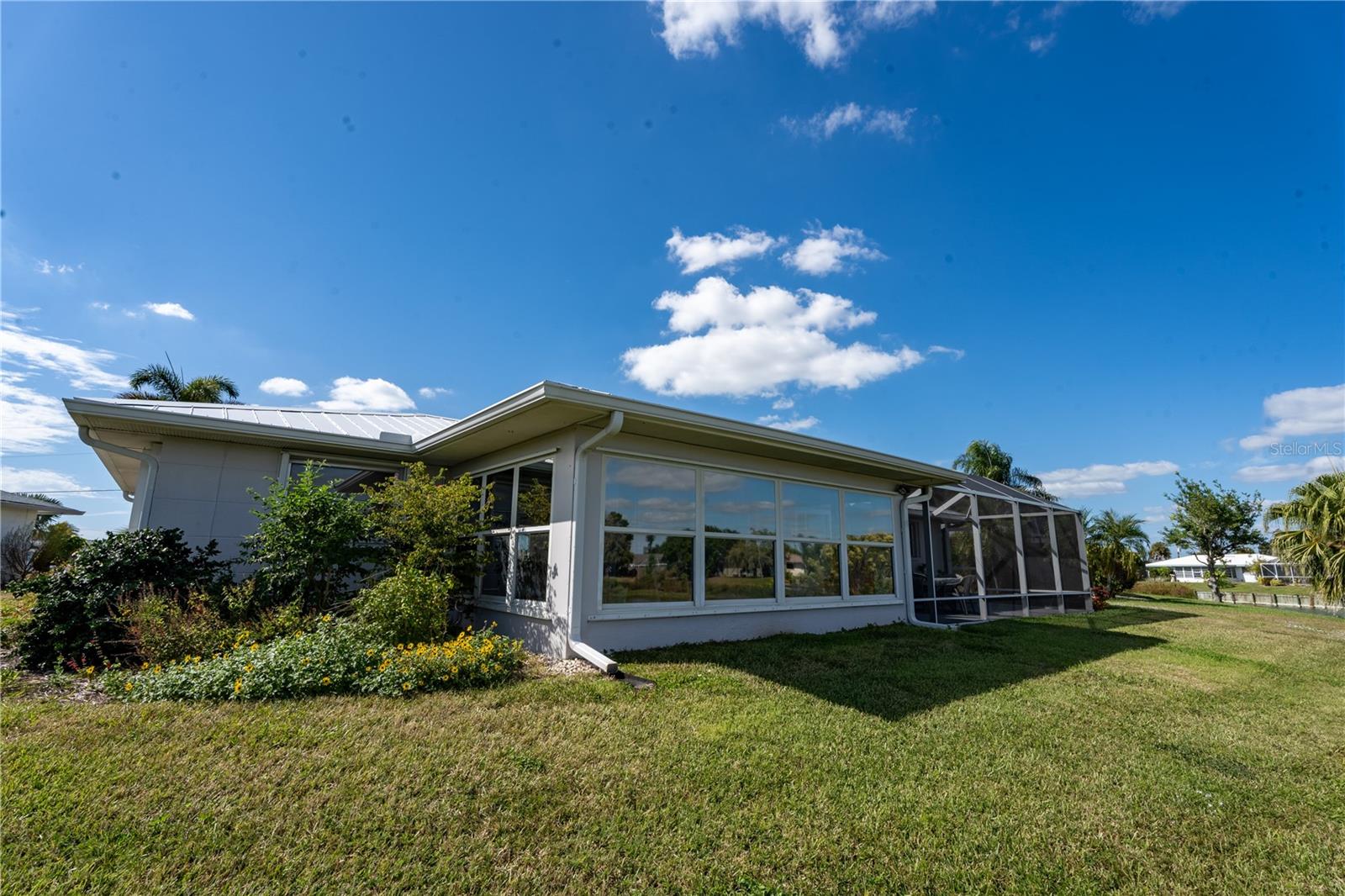 Image 29 of 40 For 1339 Cambridge Drive