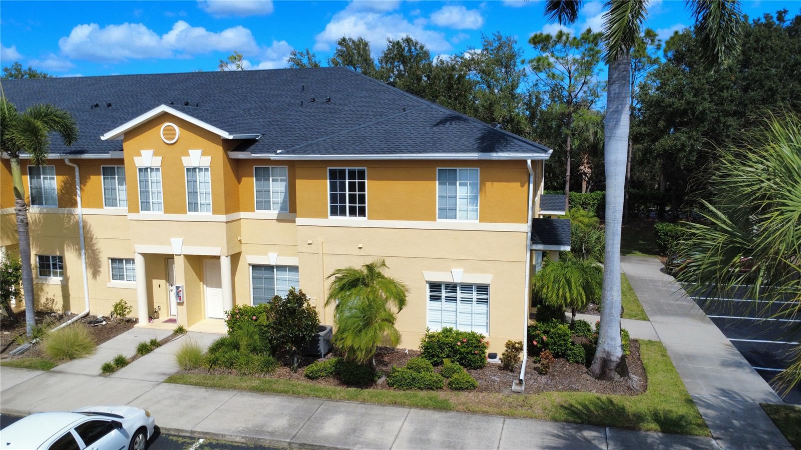 Image 21 of 32 For 20705 Mountain Whistler Avenue