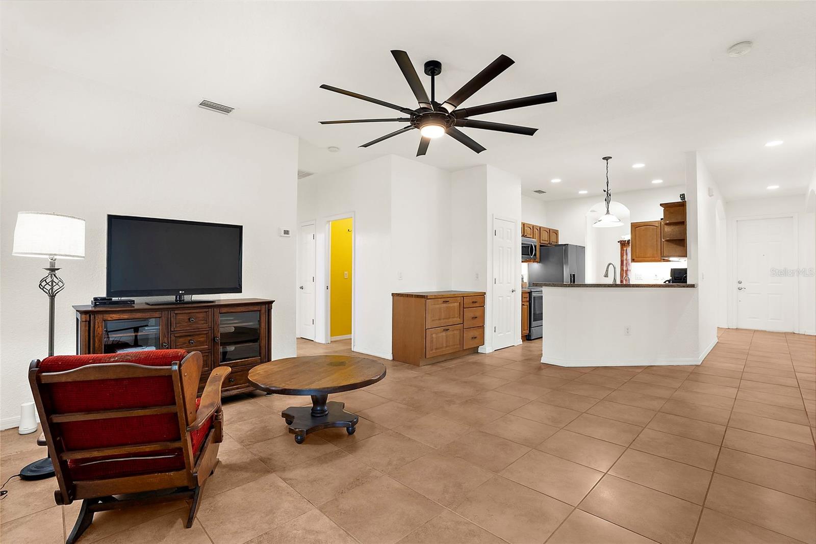 Image 16 of 45 For 5034 Jody Avenue