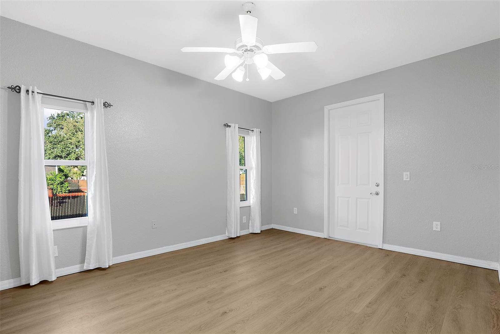 Image 24 of 45 For 5034 Jody Avenue