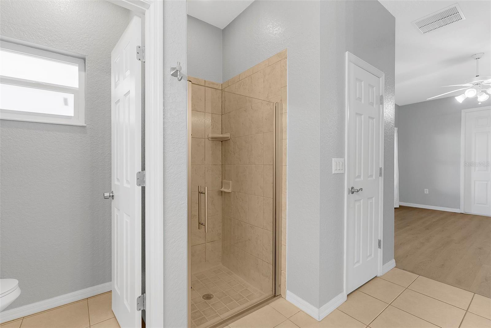 Image 28 of 45 For 5034 Jody Avenue