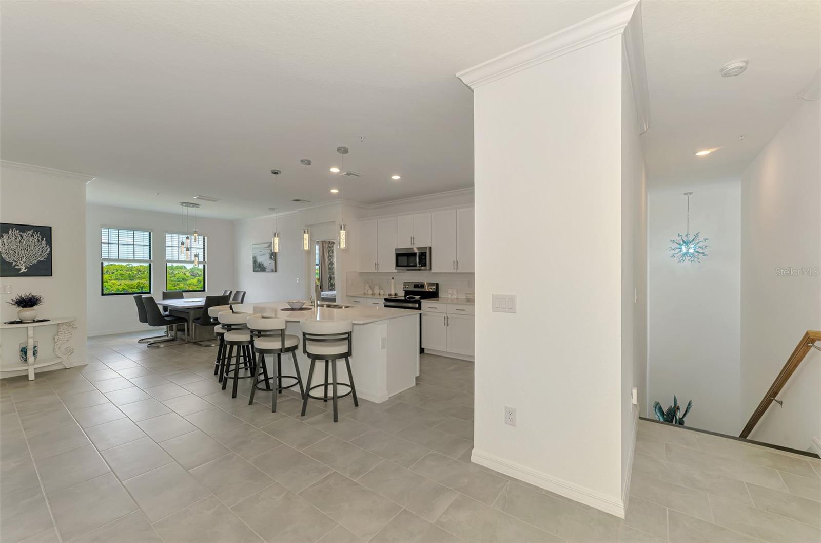 Image 12 of 92 For 10213 Staggerbush Drive 202