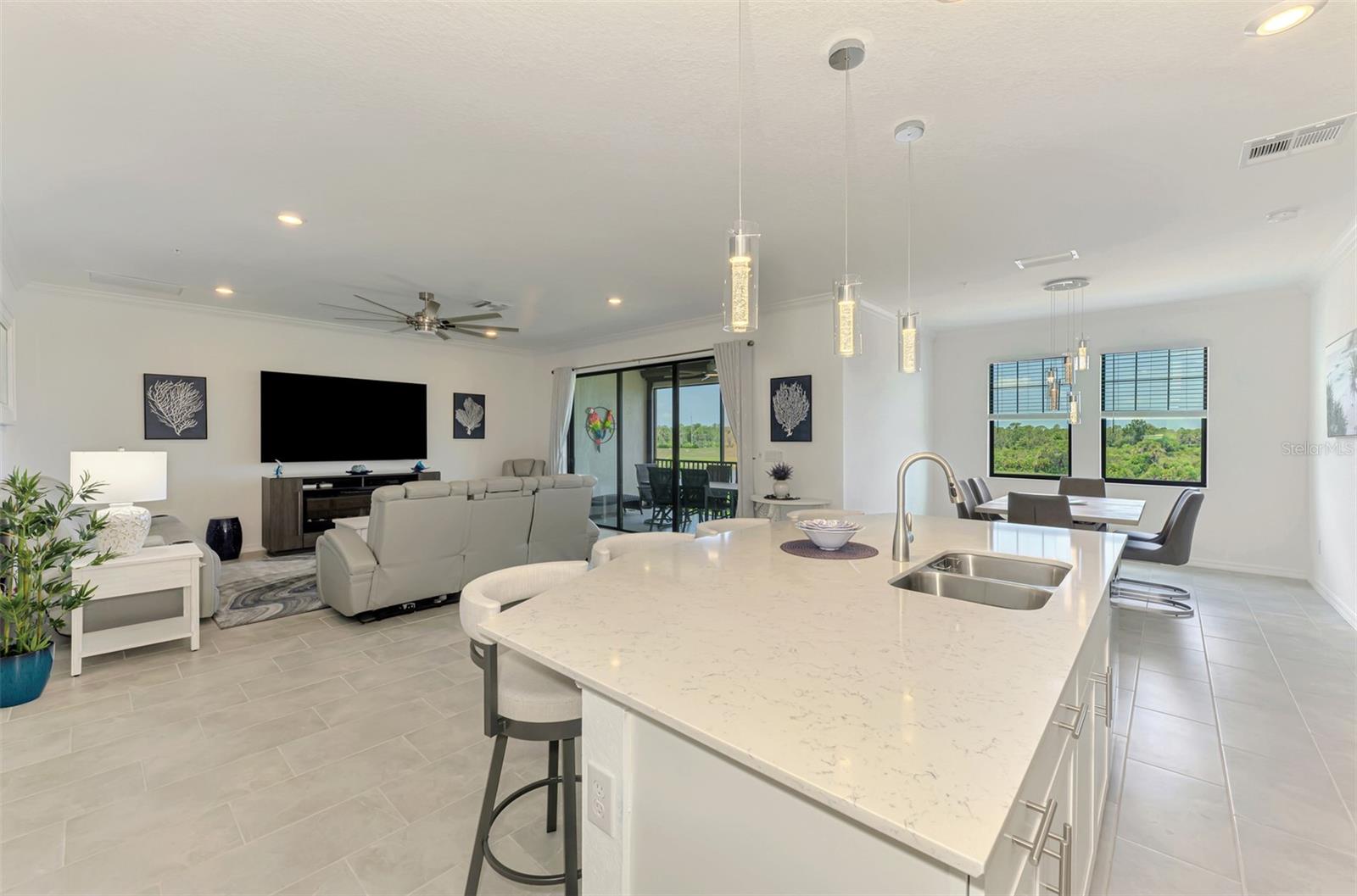 Image 28 of 92 For 10213 Staggerbush Drive 202