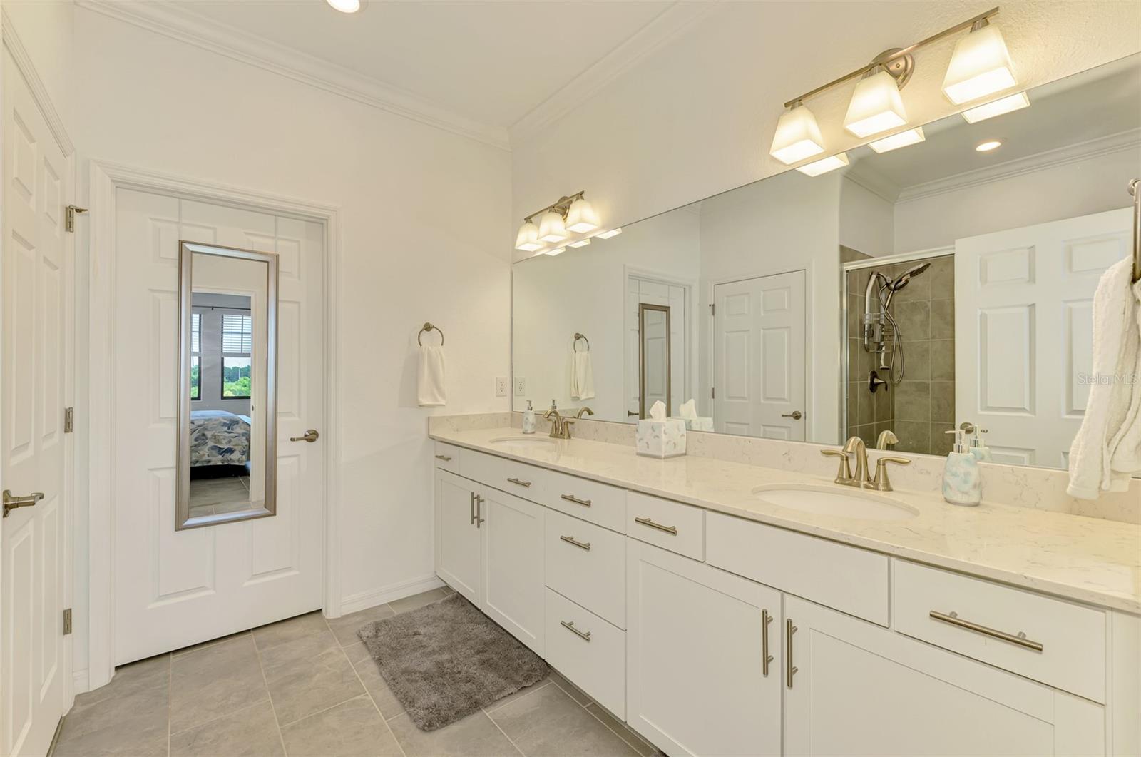 Image 37 of 92 For 10213 Staggerbush Drive 202